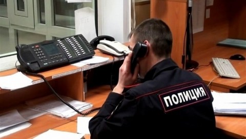 Четыре свертка с синтетикой: в Багаевском районе полицейские пресекли покушение на сбыт наркотиков